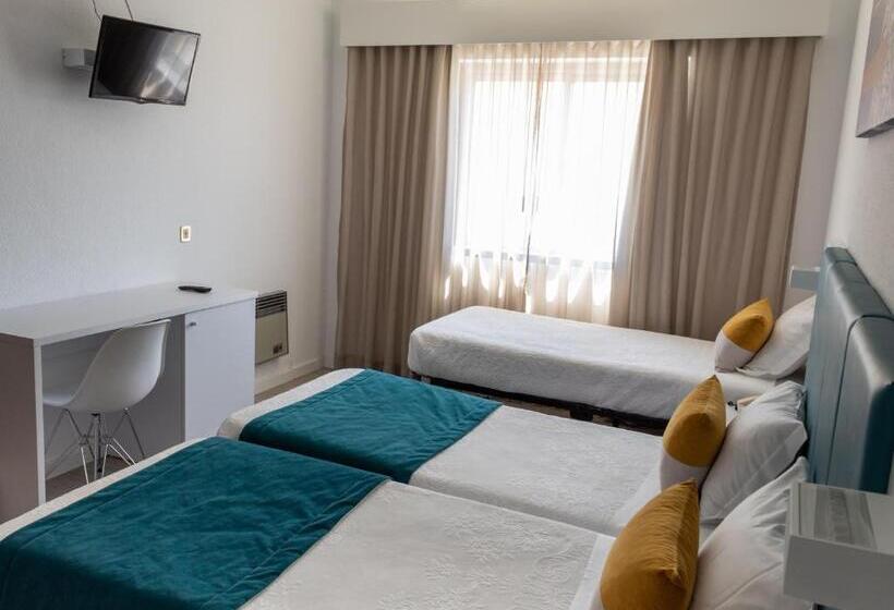 هتل Santa Cecília