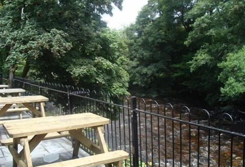 בית מלון כפרי The Abbey Inn