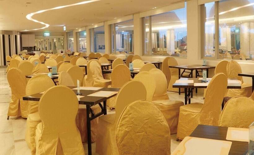 هتل Uni Resortkenting