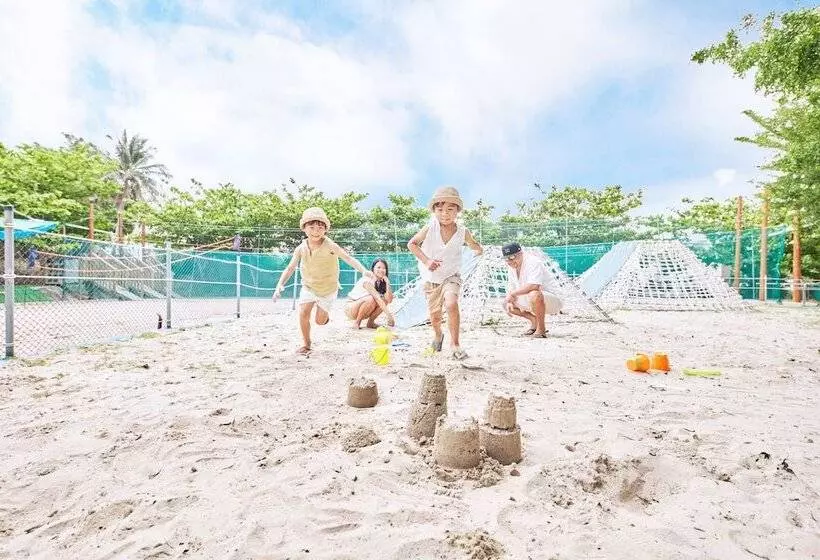 هتل Uni Resortkenting