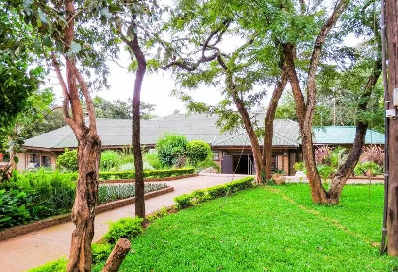 هتل Woodlands Lilongwe