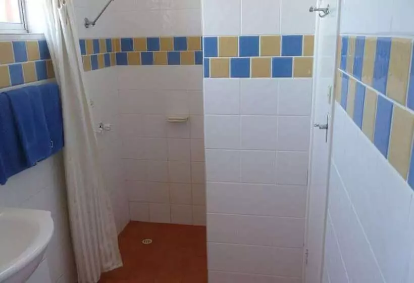 فندق على الطريق Nelsons Of Bridgetown