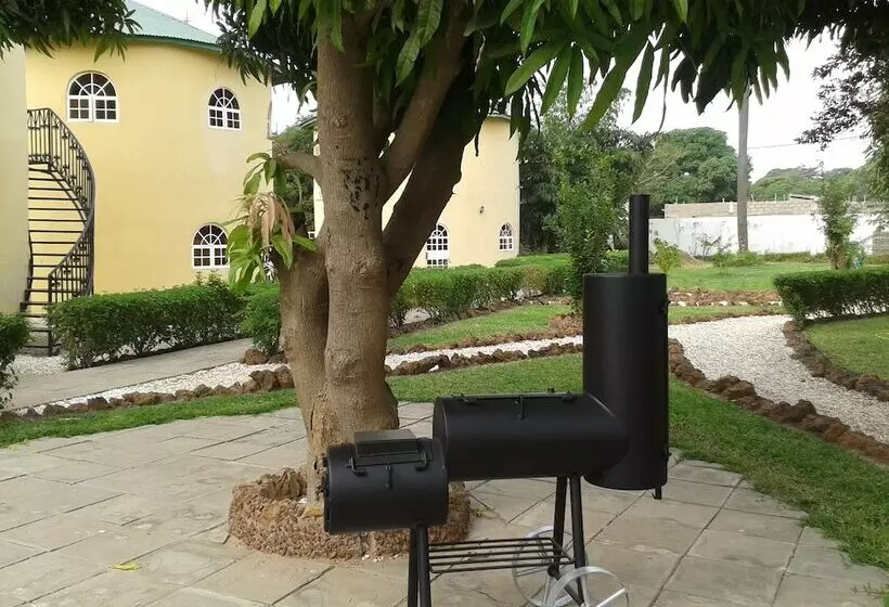 پانسیون Oasis Relax Lodge