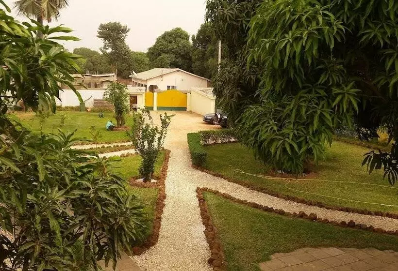 پانسیون Oasis Relax Lodge