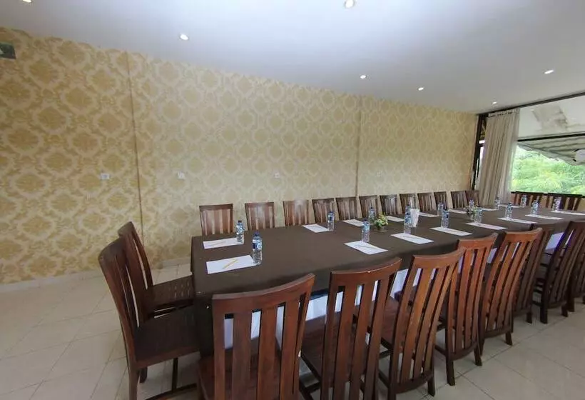 리조트 Ayu Guna Inn