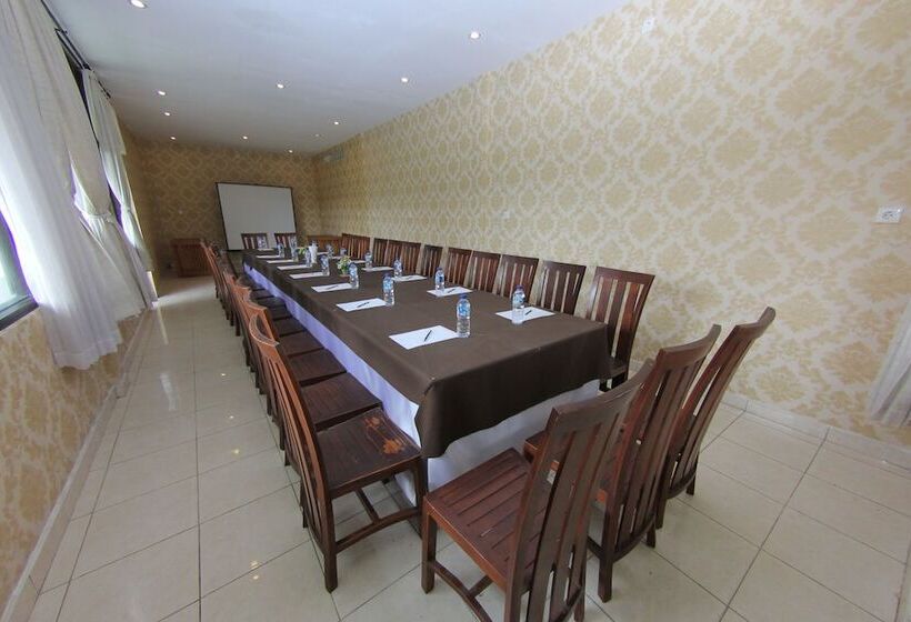 استراحتگاه Ayu Guna Inn