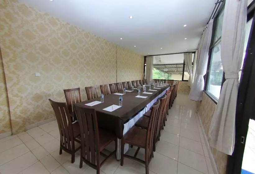 리조트 Ayu Guna Inn