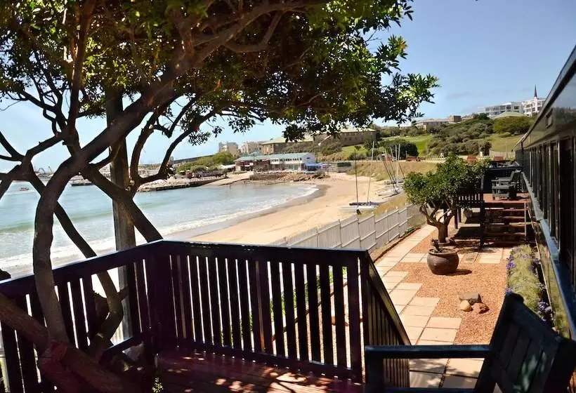 Santos Express Train Lodge   Hostel