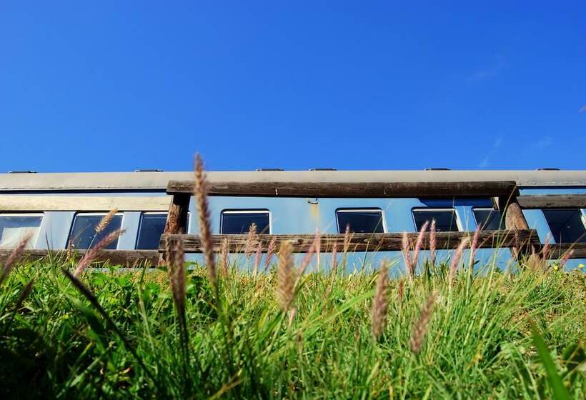 Santos Express Train Lodge   Hostel