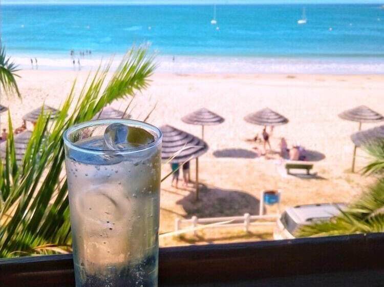 Santos Express Train Lodge   Hostel