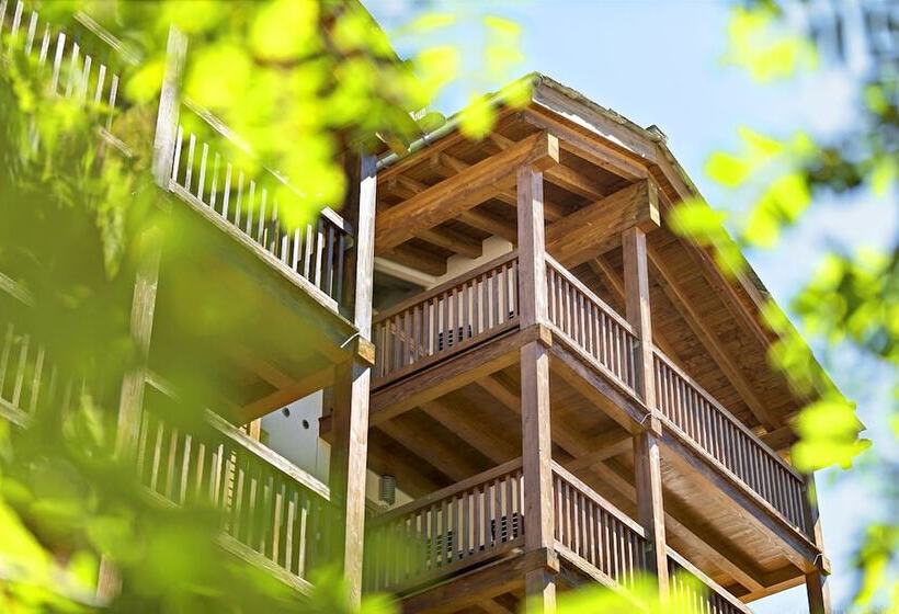 Ari Resort Apartments