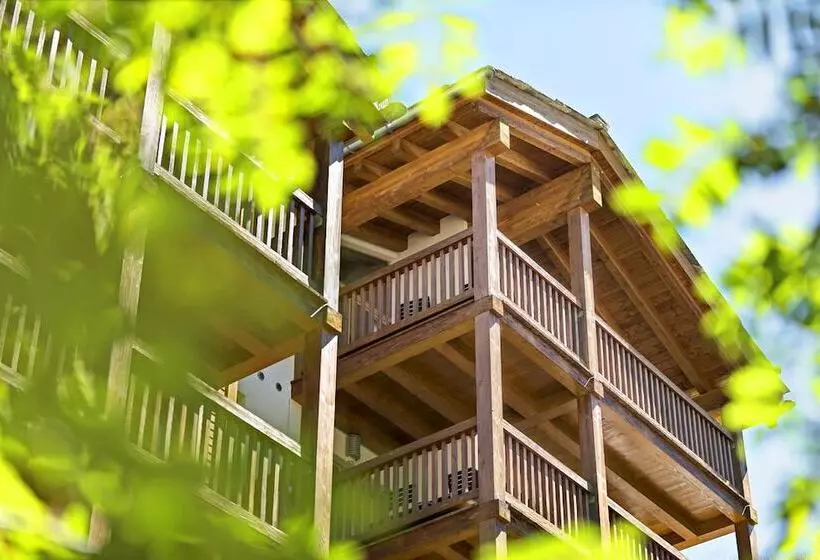 Ari Resort Apartments