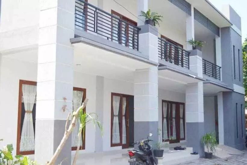 Bed and Breakfast Swandewi Homestay