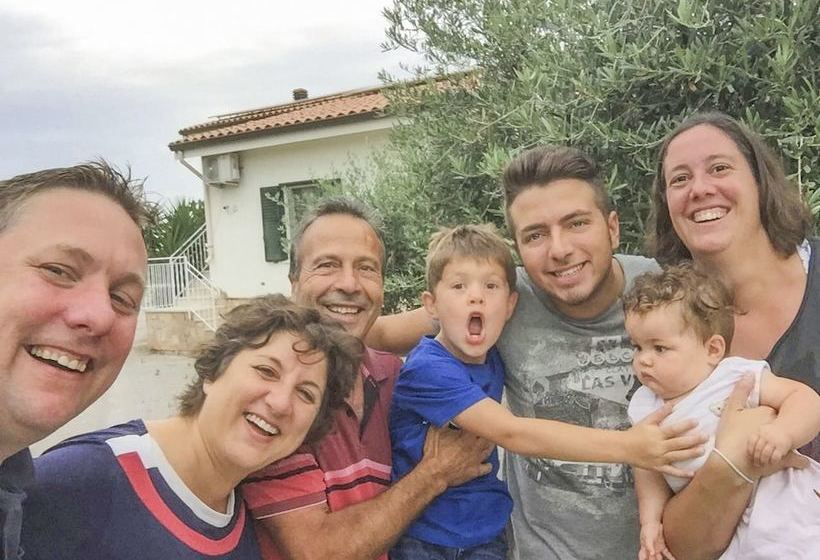 Case Vacanze Mare Nostrum   Villas In Front Of The Beach With Pool