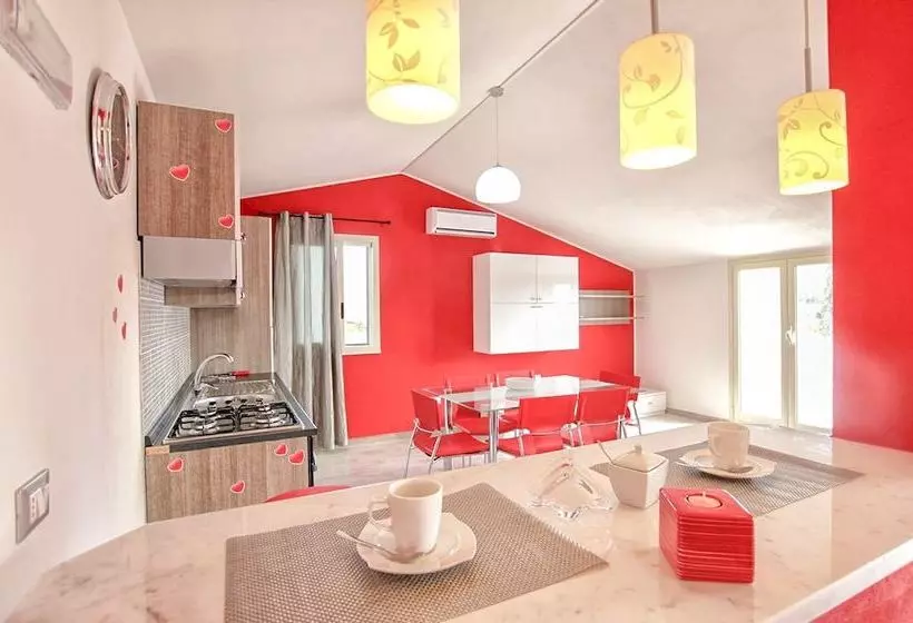 Case Vacanze Mare Nostrum   Villas In Front Of The Beach With Pool