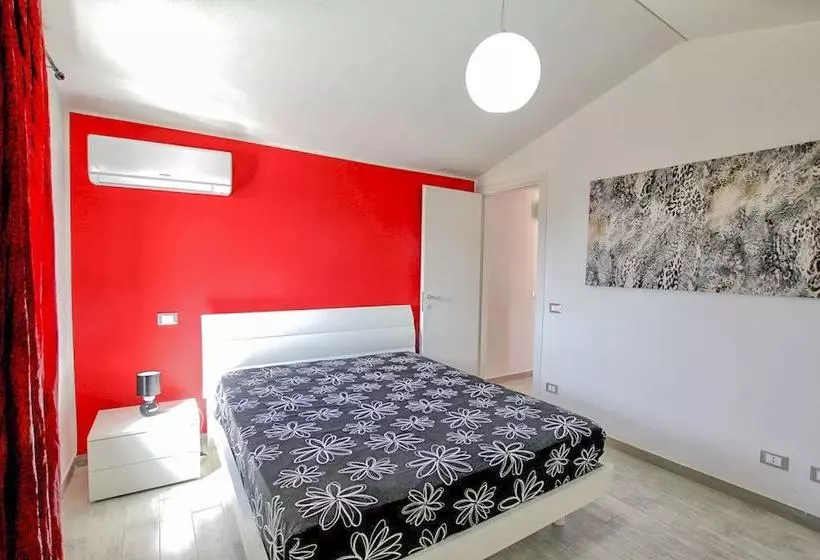 Case Vacanze Mare Nostrum   Villas In Front Of The Beach With Pool