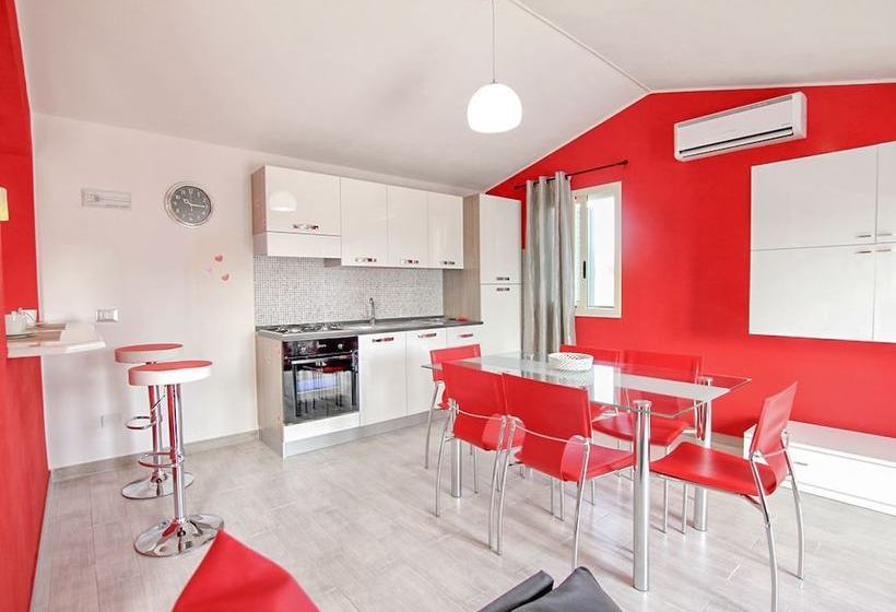 Case Vacanze Mare Nostrum   Villas In Front Of The Beach With Pool