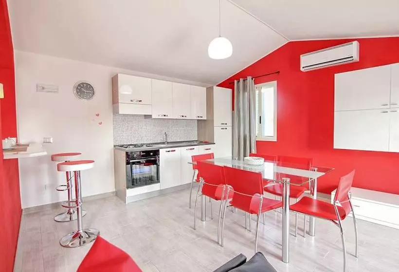 Case Vacanze Mare Nostrum   Villas In Front Of The Beach With Pool