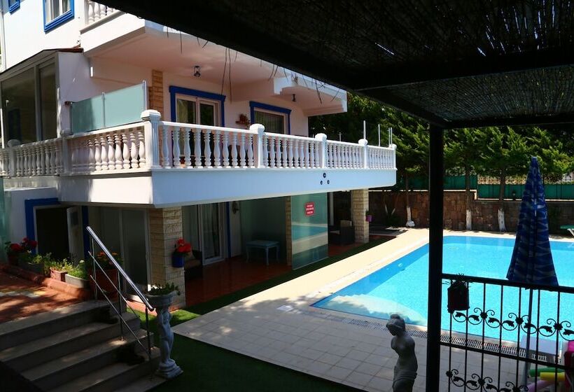 Cunda Güzelyalı Otel