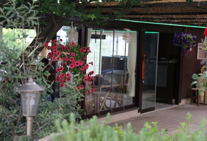 Cunda Güzelyalı Otel