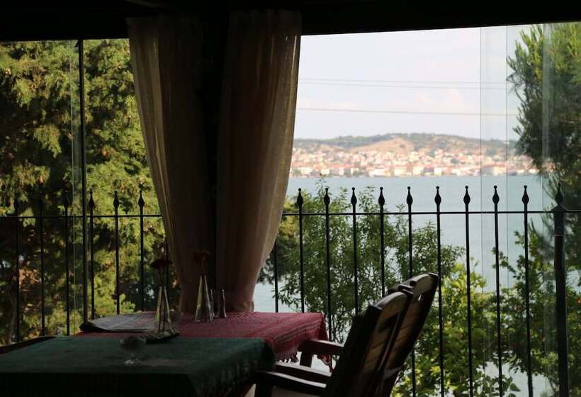 Cunda Güzelyalı Otel