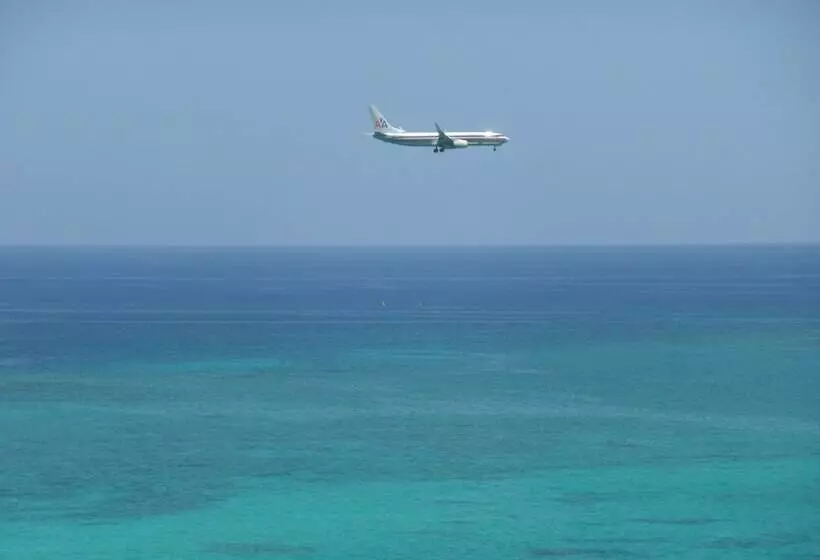 Daydream Beach At Montego Bay Club