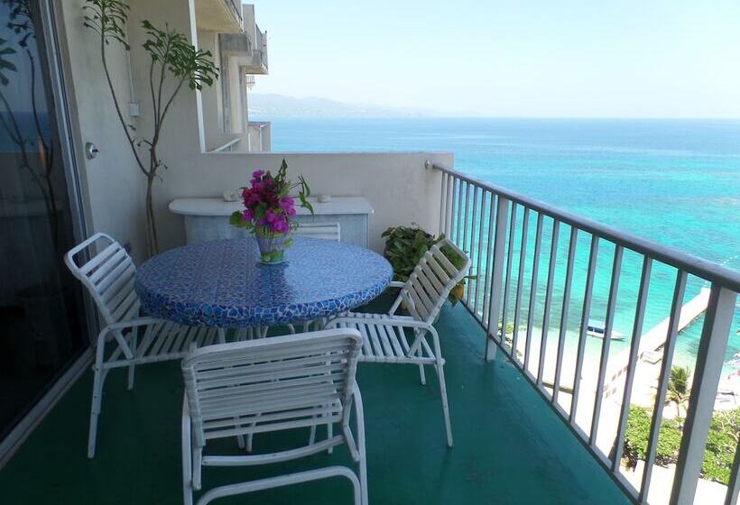 Daydream Beach At Montego Bay Club