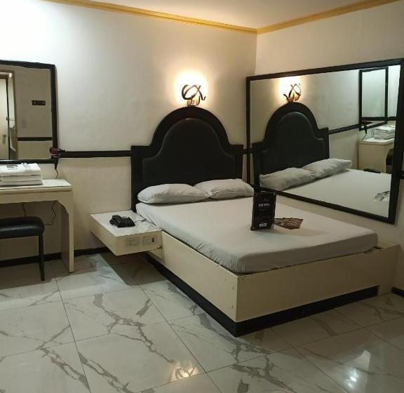 Halina Drive In Hotel Sta Mesa