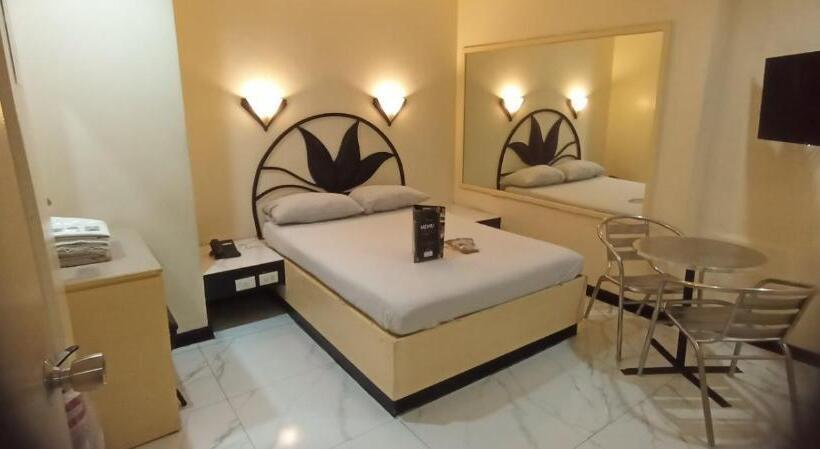 Halina Drive In Hotel Sta Mesa