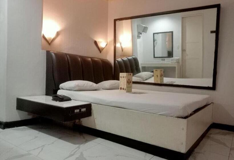 Halina Drive In Hotel Sta Mesa