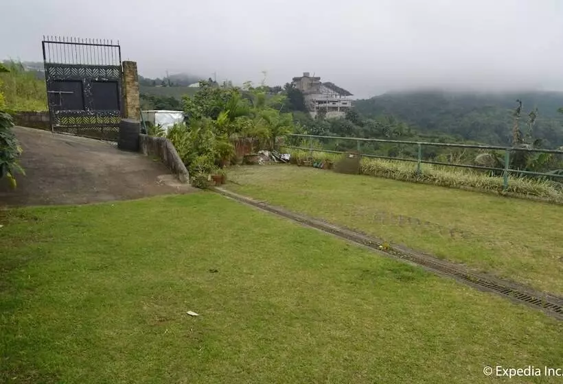 Szálloda 8 Suites By Fat Jimmy's