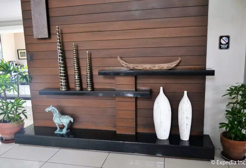 Szálloda 8 Suites By Fat Jimmy's