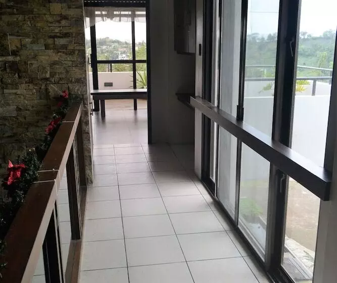 Szálloda 8 Suites By Fat Jimmy's