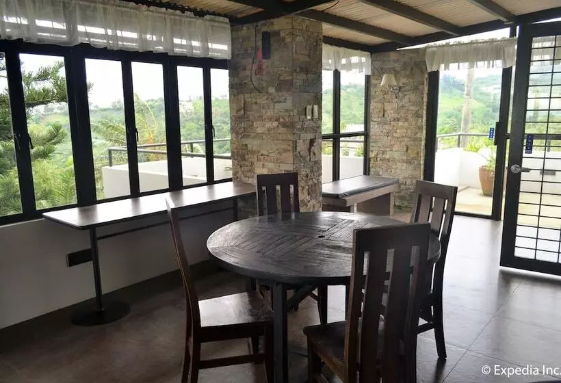 Szálloda 8 Suites By Fat Jimmy's