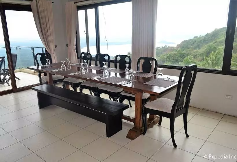 Szálloda 8 Suites By Fat Jimmy's