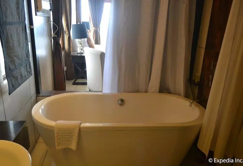 Szálloda 8 Suites By Fat Jimmy's