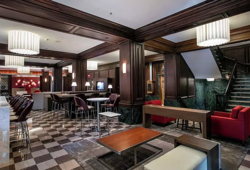 هتل Courtyard St. Louis Downtown/convention Center