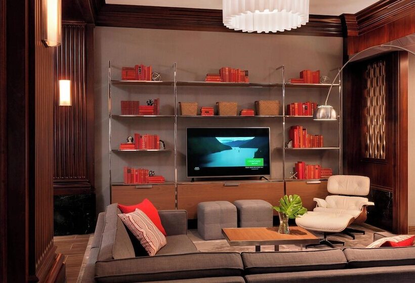 هتل Courtyard St. Louis Downtown/convention Center