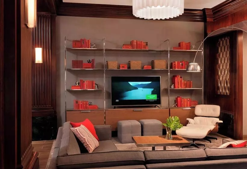 هتل Courtyard St. Louis Downtown/convention Center