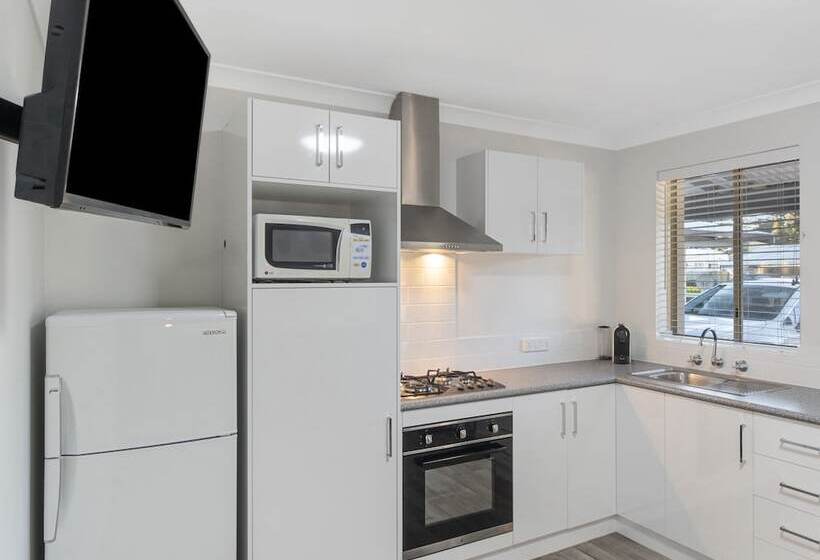 فندق Esperance Bay Holiday Park