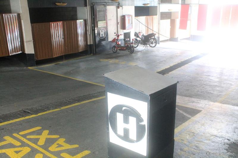 Halina Drive In Hotel Sta Mesa