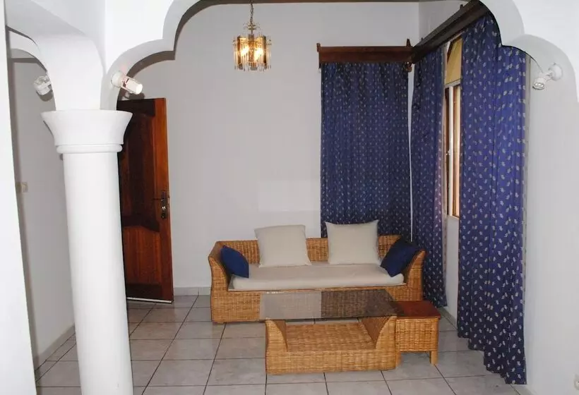 هتل Kiriri Residence Hôtel