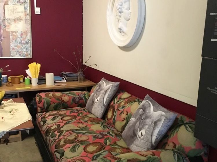 فندق L Den Gyllene Geten