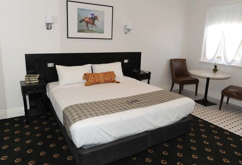 호텔 The Yarrawonga