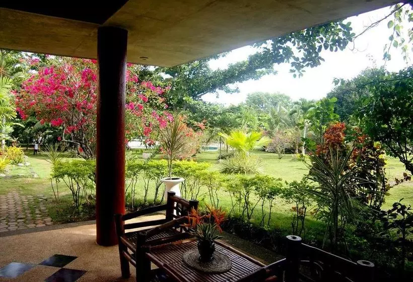 Kalipayan Beach Resort