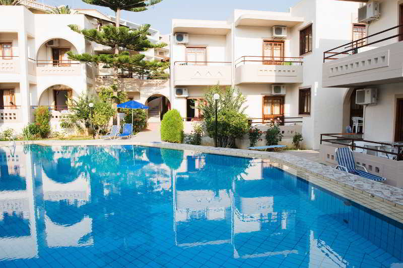 Relax Studio & Apartments