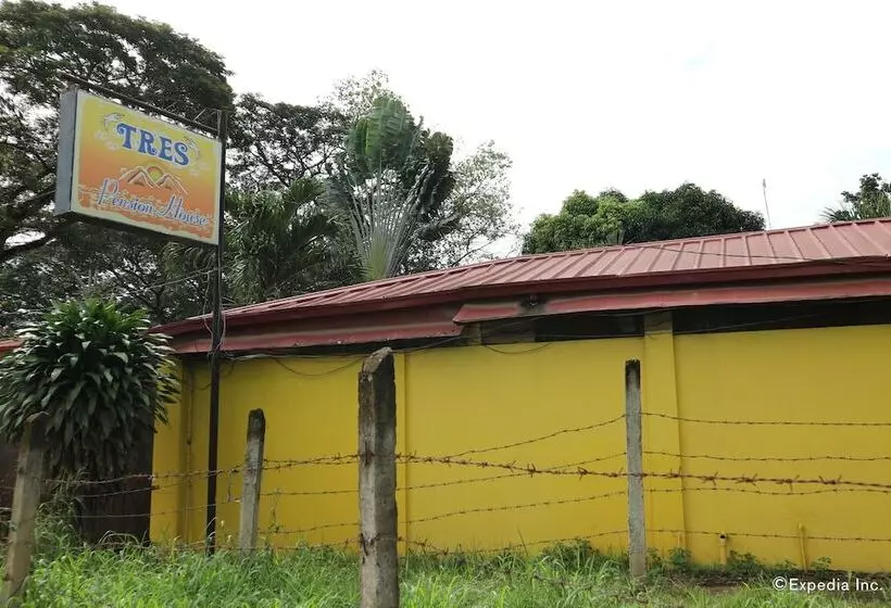 Tres Pension House
