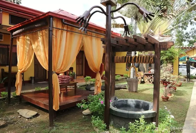 Tres Pension House