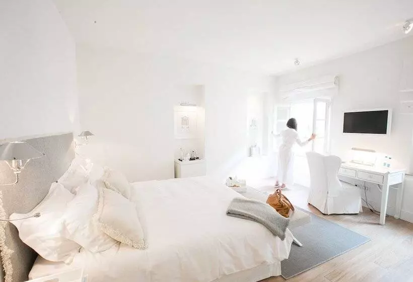 Bed and Breakfast Hall