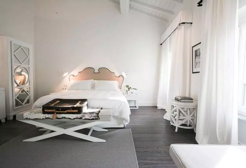 Bed and Breakfast Hall